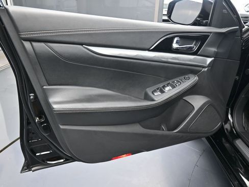 Used 2020 Nissan Maxima 3.5 SV w/ Floor Mat Group image 17