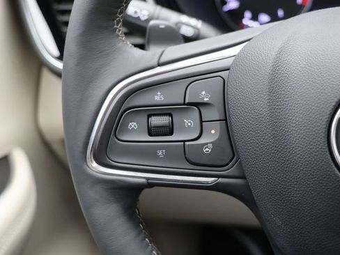 Used 2023 Buick Envision Avenir image 20