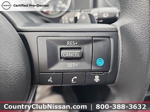 Certified 2024 Nissan Rogue SV image 18