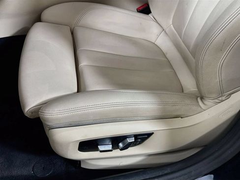 Used 2020 BMW 530i xDrive w/ Convenience Package AWD/4WD image 19
