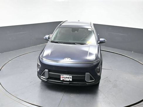 Used 2025 Hyundai Kona SEL AWD/4WD image 17