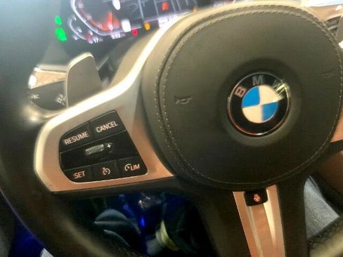 Used 2022 BMW X6 xDrive40i w/ M Sport Package image 26