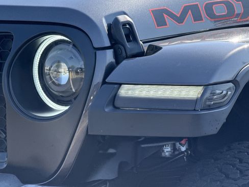 Used 2023 Jeep Gladiator Mojave w/ Trailer Tow Package AWD/4WD image 6