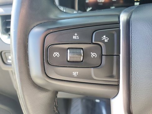 Used 2024 GMC Yukon SLT image 31