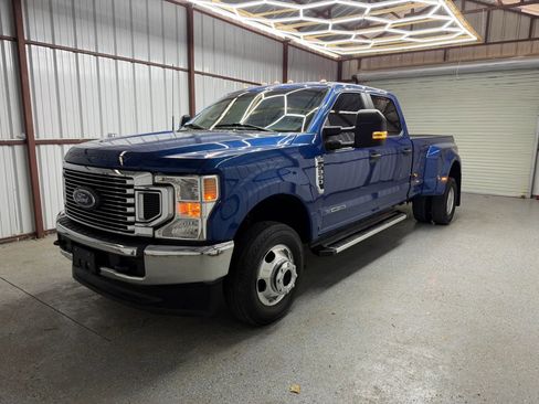 Used 2022 Ford F350 XL w/ STX Appearance Package AWD/4WD image 3