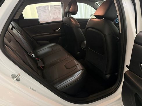 Certified 2023 Hyundai Elantra Limited image 25