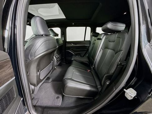 New 2026 Jeep Grand Cherokee Limited AWD/4WD image 25