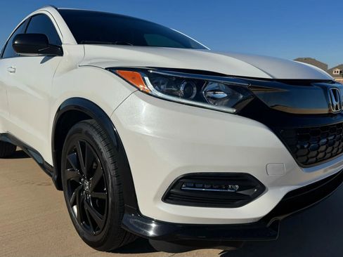 Used 2022 Honda HR-V Sport image 12