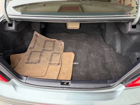 Used 2003 Toyota Avalon XLS image 18