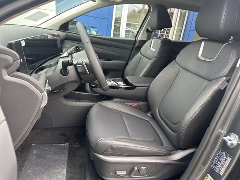 New 2025 Hyundai Tucson Limited image 12
