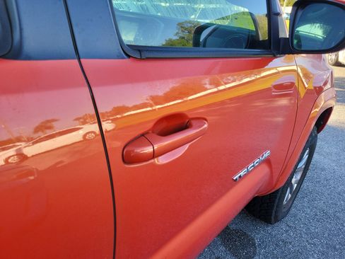 Used 2017 Toyota Tacoma SR5 w/ Tow Package image 27