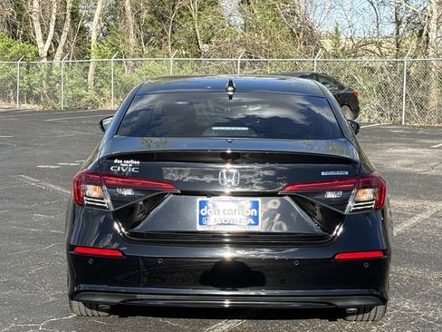 Used 2023 Honda Civic Touring image 5