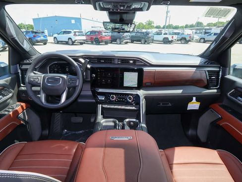 New 2026 GMC Sierra 2500 Denali Ultimate w/ Max Trailering Package AWD/4WD image 13