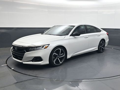 Used 2021 Honda Accord Sport image 8