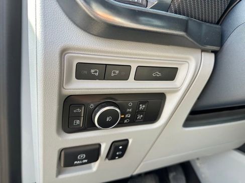 Used 2021 Ford F150 Limited AWD/4WD image 17