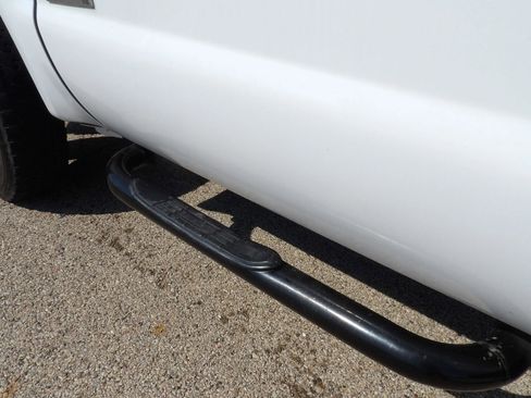 Used 2007 Ford F550 2WD Regular Cab Super Duty image 32