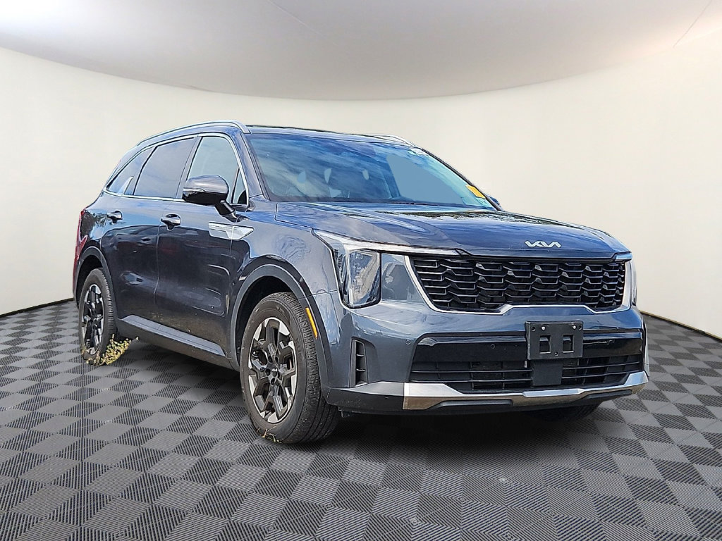 Certified 2024 Kia Sorento S FWD image 1