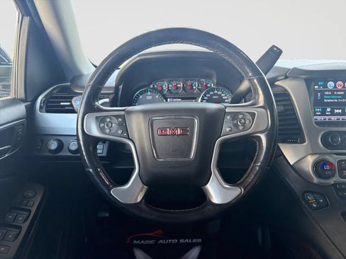 Used 2018 GMC Yukon SLT w/ Open Road Package AWD/4WD image 31