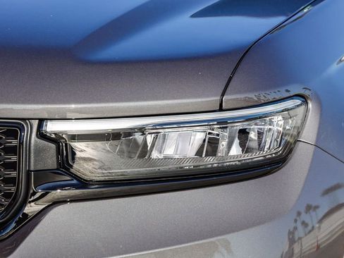 New 2025 Jeep Grand Cherokee Limited w/ Black Appearance Package image 5