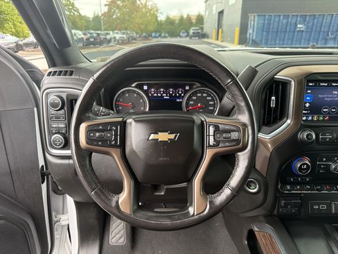 Used 2022 Chevrolet Silverado 3500 High Country w/ Z71 Off-Road Package AWD/4WD image 12