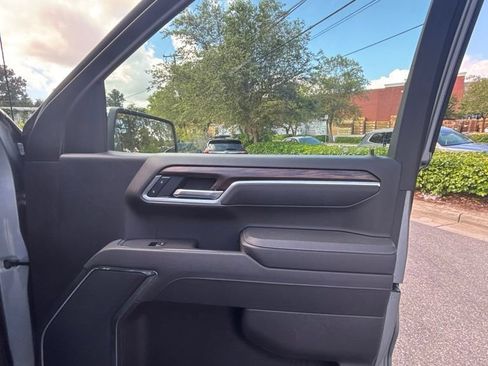 Used 2025 GMC Sierra 1500 SLT RWD image 22
