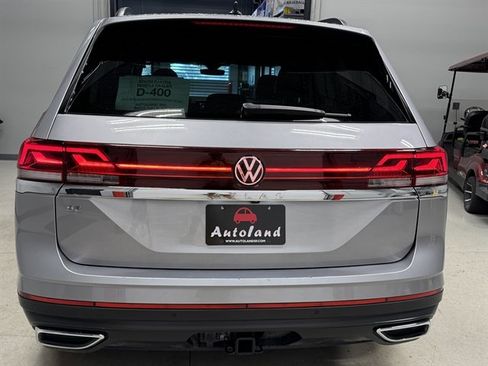 Used 2025 Volkswagen Atlas SE FWD image 7