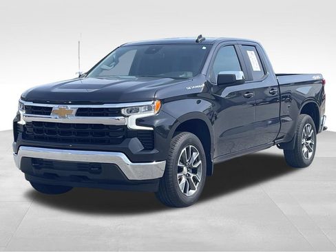 Used 2024 Chevrolet Silverado 1500 LT image 8