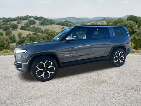 Used 2024 Rivian R1S Adventure AWD/4WD image 4