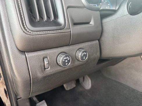 Used 2018 GMC Canyon SLT w/ Driver Alert Package AWD/4WD image 15