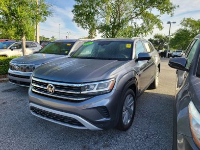 Used 2021 Volkswagen Atlas Cross Sport SE w/ Panoramic Sunroof Package