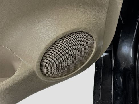 Used 2016 Nissan Rogue SL w/ SL Premium Package image 20