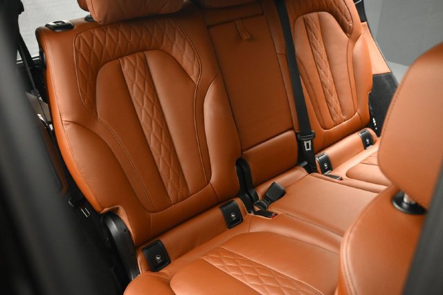 Used 2025 BMW X7 M60i w/ Executive Package AWD/4WD image 60