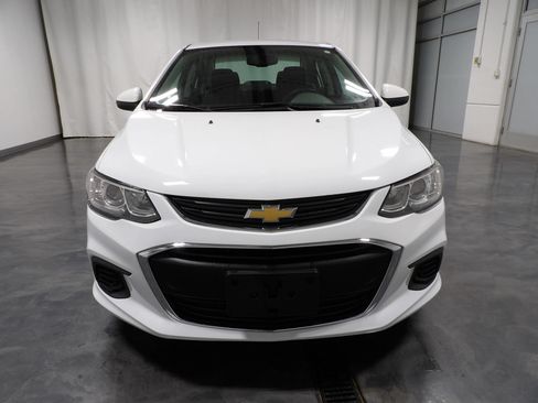 Used 2019 Chevrolet Sonic LT FWD image 3
