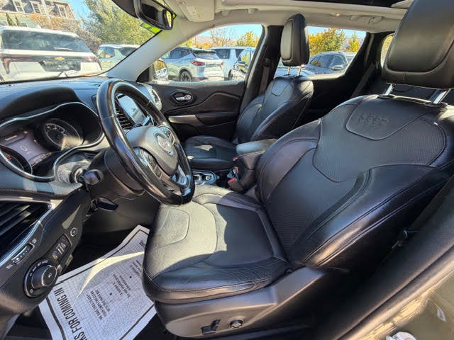 Used 2020 Jeep Cherokee Limited AWD/4WD image 9