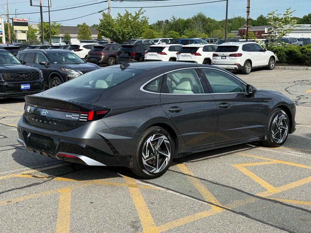 New 2026 Hyundai Sonata SEL FWD image 5