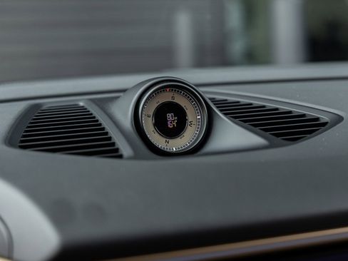 New 2025 Porsche Macan 4S Electric image 32