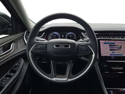 Used 2023 Jeep Grand Cherokee L Limited AWD/4WD image 22