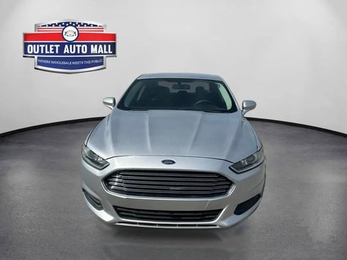 Used 2014 Ford Fusion SE FWD image 8