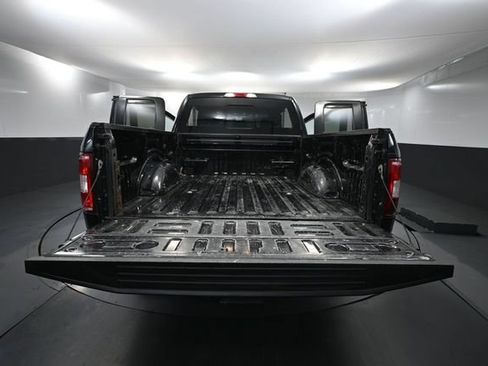 Used 2019 Ford F150 XLT w/ Equipment Group 302A Luxury AWD/4WD image 36