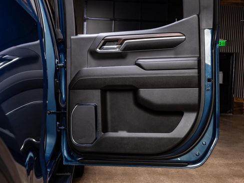 Used 2024 GMC Sierra 1500 SLT w/ SLT Premium Plus Package image 38