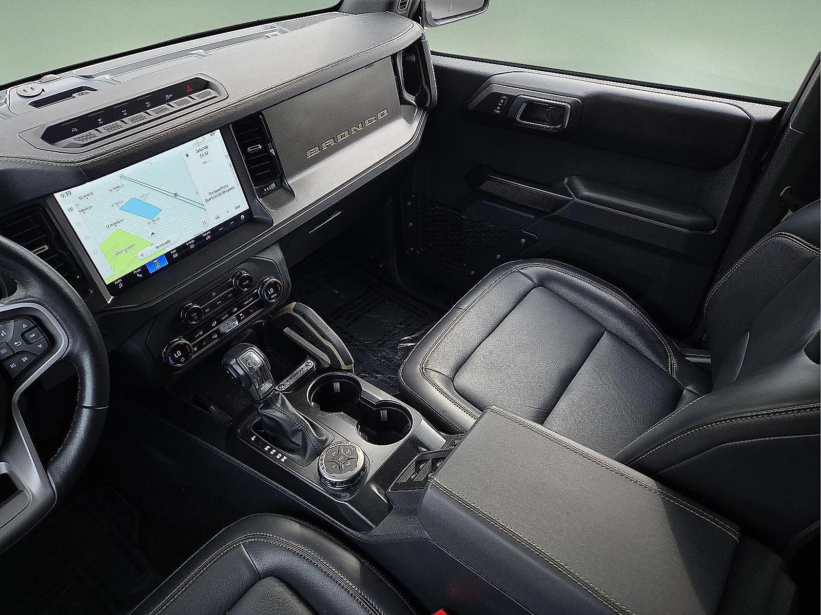 Used 2025 Ford Bronco Badlands AWD/4WD image 12