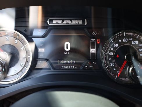 Used 2022 RAM 1500 Limited AWD/4WD image 14