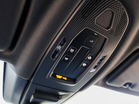 New 2026 Porsche Cayenne Coupe image 21