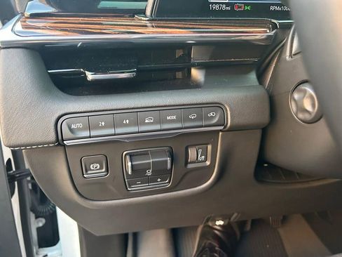 Certified 2024 Cadillac Escalade ESV Premium Luxury w/ Performance Package image 16