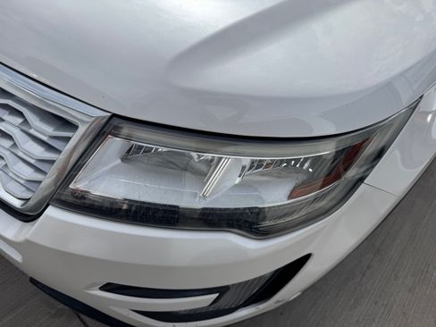 Used 2017 Ford Explorer Platinum AWD/4WD image 6
