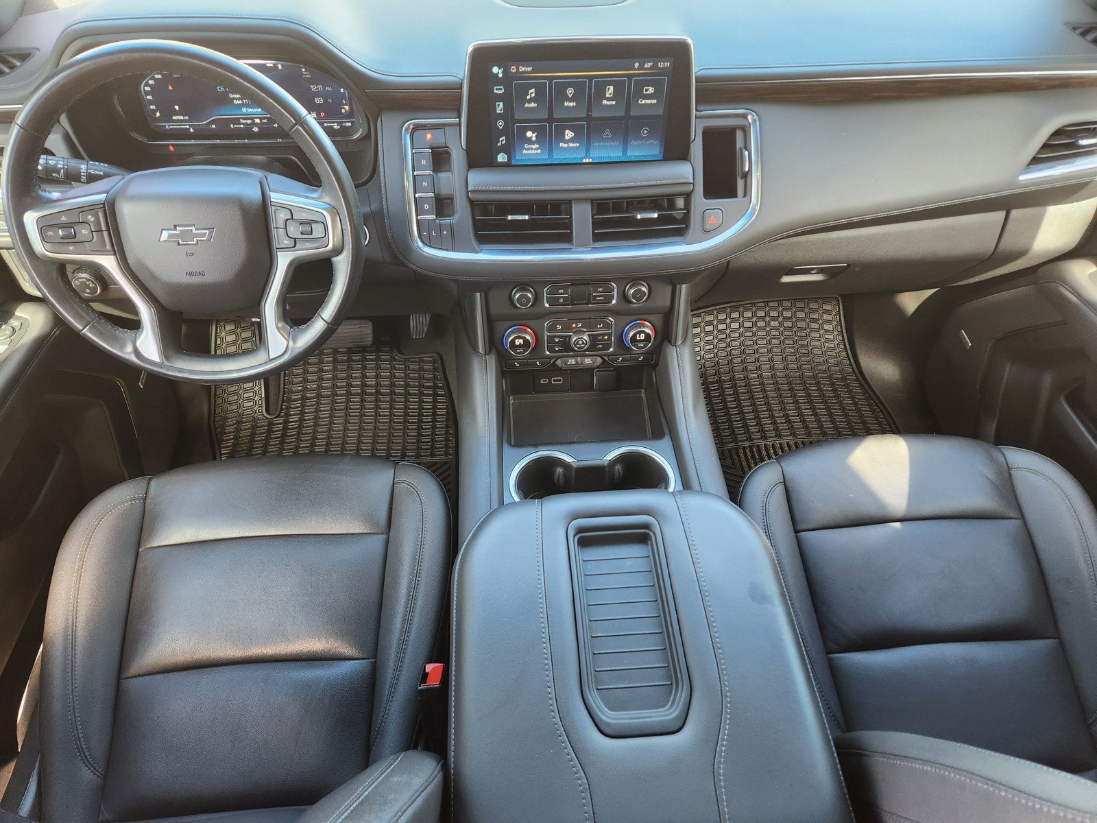 Used 2022 Chevrolet Suburban Z71 AWD/4WD image 8