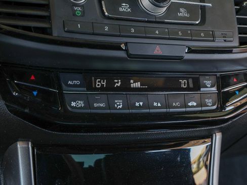 Used 2017 Honda Accord Sport Special Edition image 19