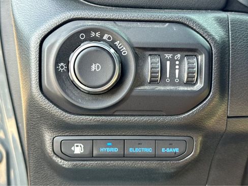 Certified 2022 Jeep Wrangler Unlimited Rubicon 4xe w/ Cold Weather Group image 15