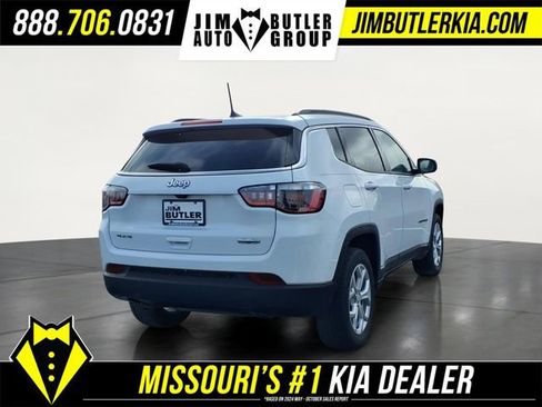Used 2025 Jeep Compass Latitude image 25