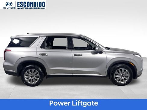 Certified 2025 Hyundai Palisade SEL image 7